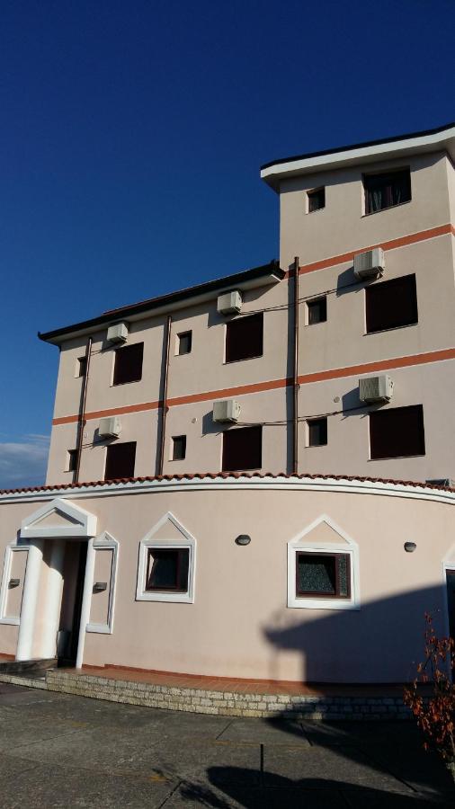 Drini Hotel Rrashbull Exterior foto