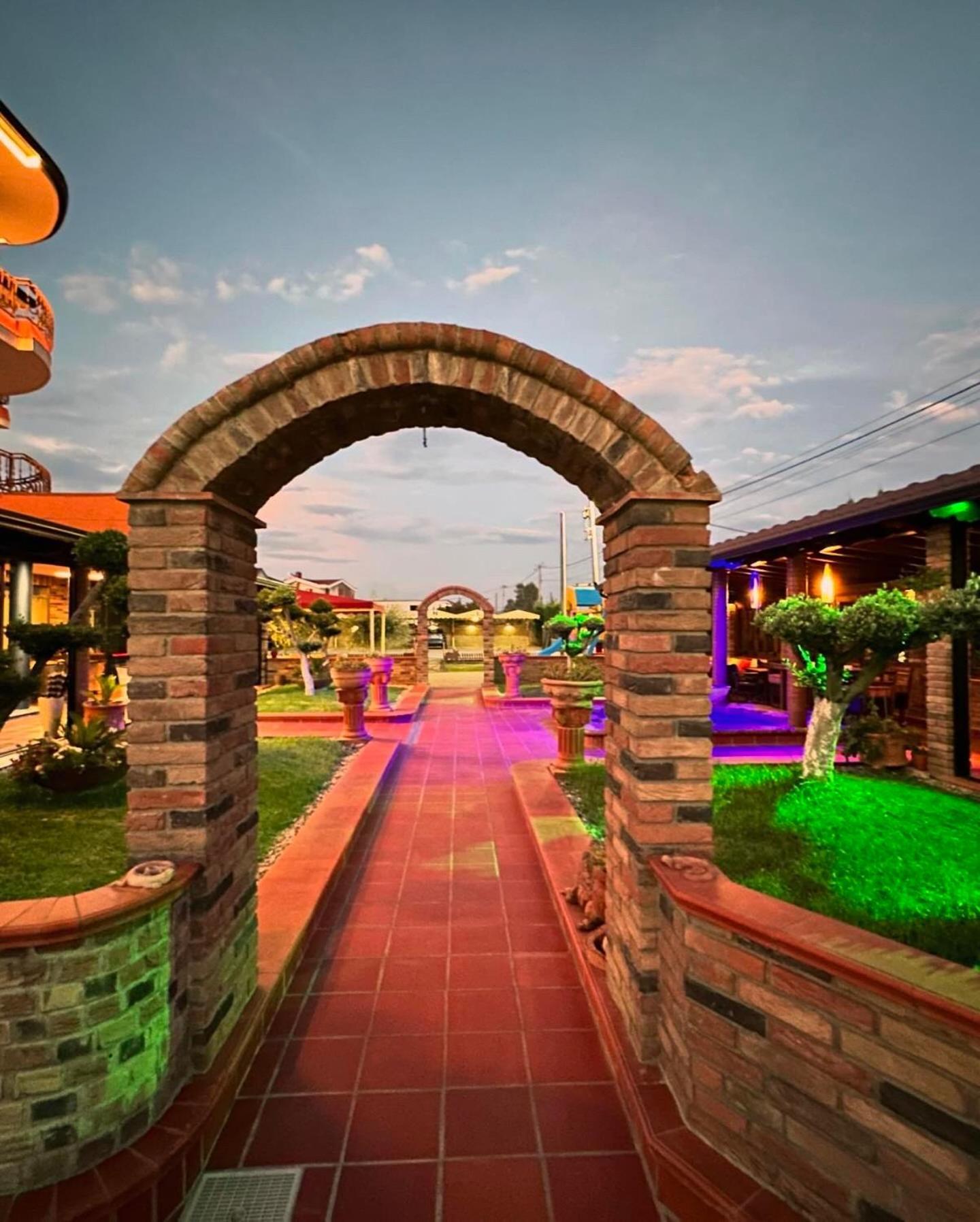 Drini Hotel Rrashbull Exterior foto