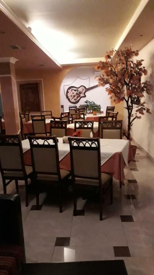 Drini Hotel Rrashbull Exterior foto